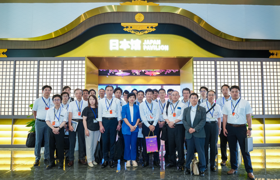 日本中部地區(qū)港口物流企業(yè)訪(fǎng)華團(tuán)到匯聚中心參觀(guān)考察